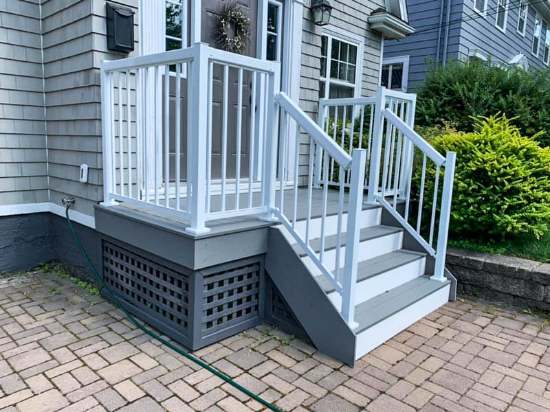 Composite & Vinyl (PVC) Decks