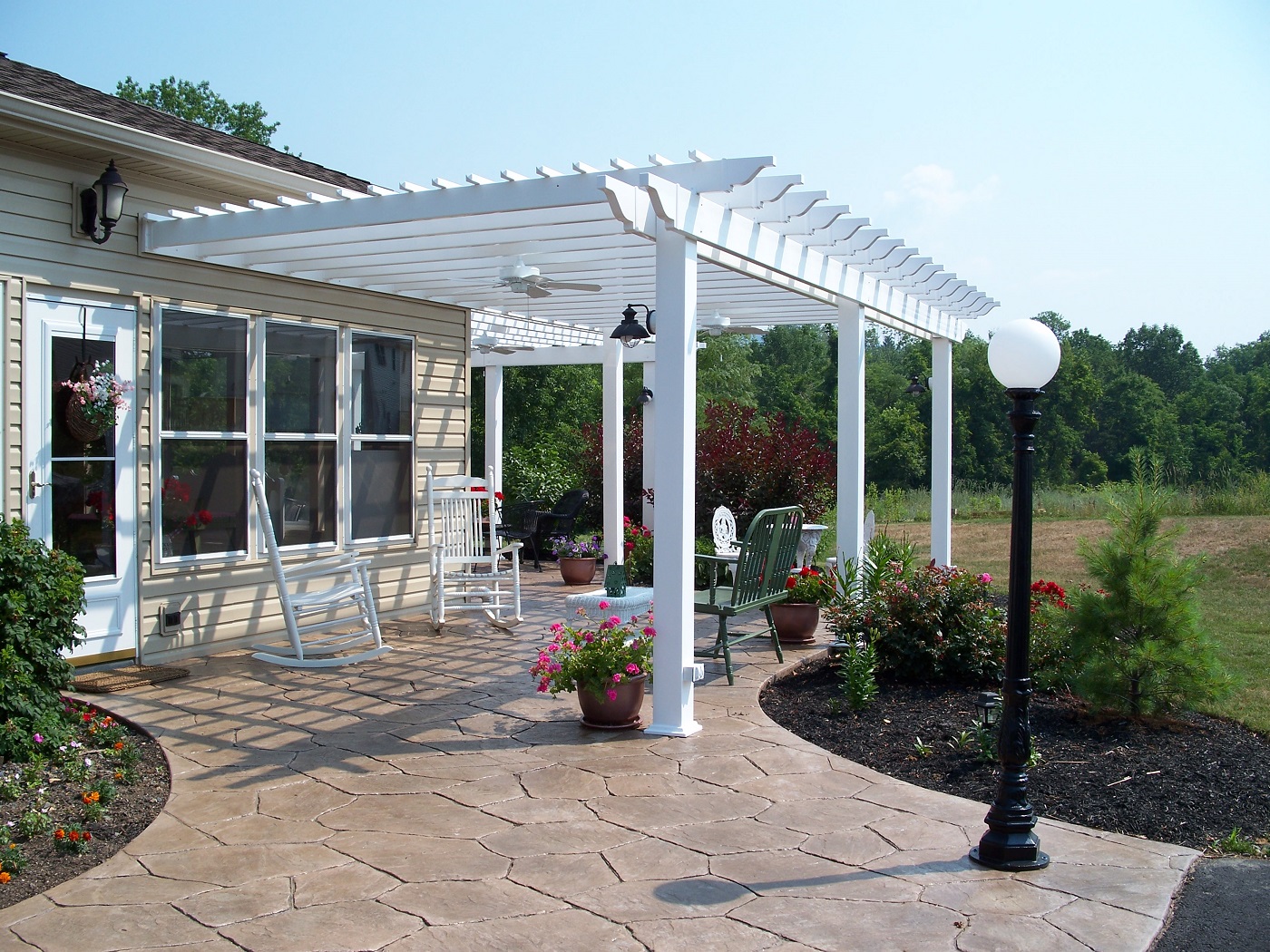 What Kind of Pergola Will You Add to Your New Akron Deck or Patio ...