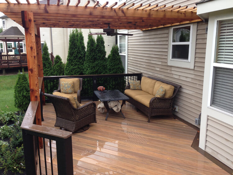 The Benefits of Having a Pergola Integrated into Your Custom Deck ...