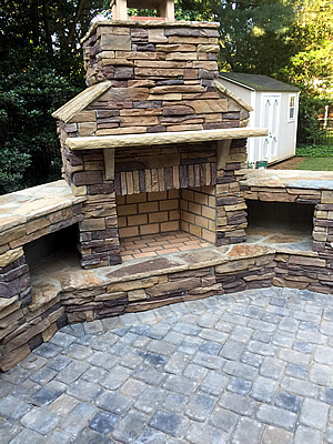 Do I Want a Gas or Wood Burning Outdoor Fireplace or Fire Pit ...