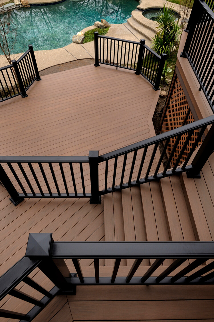 timbertech-azek-one-of-the-lowest-maintenance-decking-choices