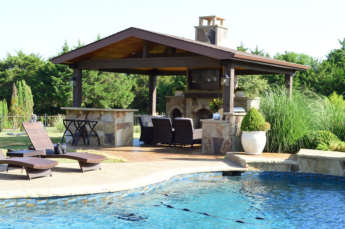 Poolside Outdoor Living | Patio Design